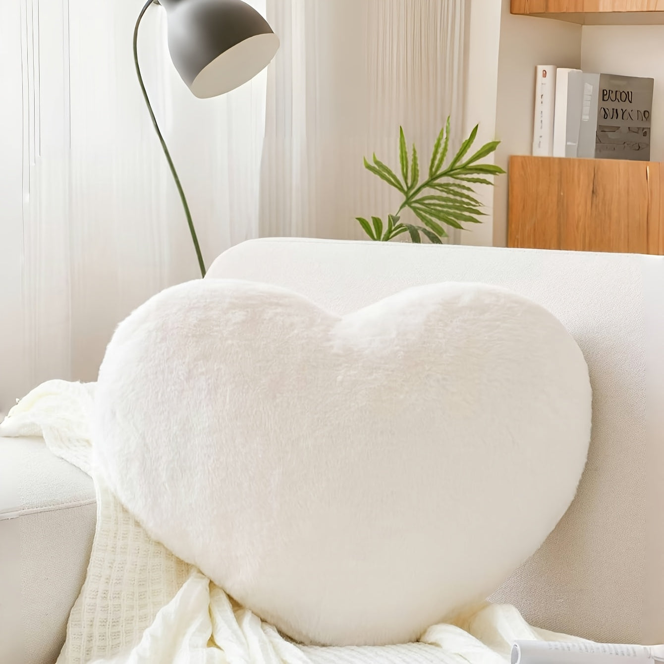 Throw Pillows Heart Shape Decorative Cushion